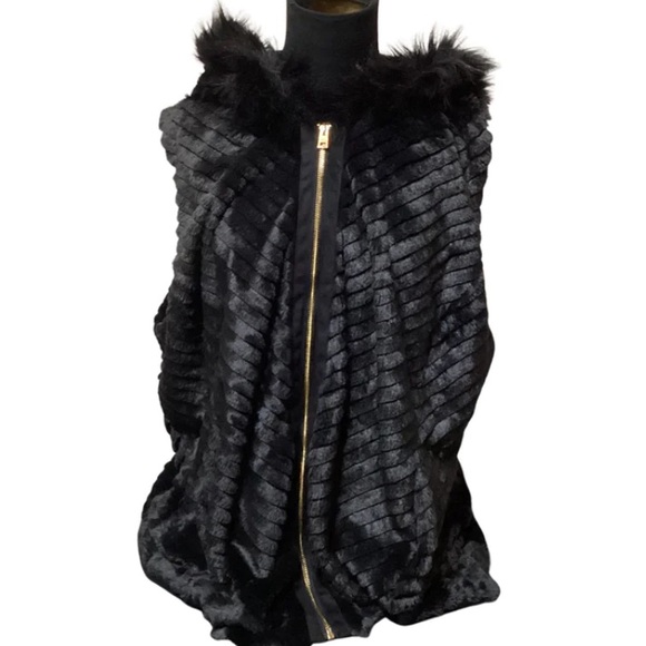 Marc New York Black Faux Fur Vest - Picture 1 of 9